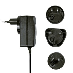 Lindy 5VDC 3A Multi-country Power Supply, 3.5 1.35mm